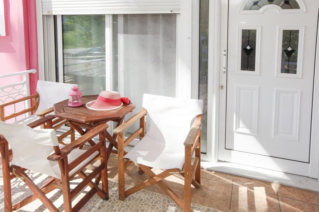 Nereids Apartments And Studios Chrisi Ammoudia Eksteriør billede