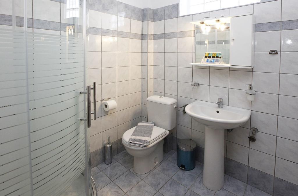 Nereids Apartments And Studios Chrisi Ammoudia Eksteriør billede
